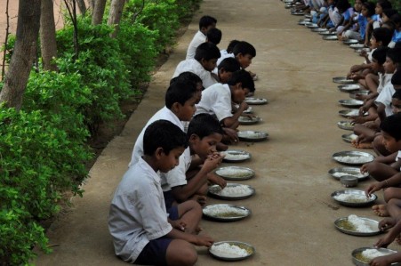 NO MORE EMPTY PLATES : HELP FEED THE HUNGRY 