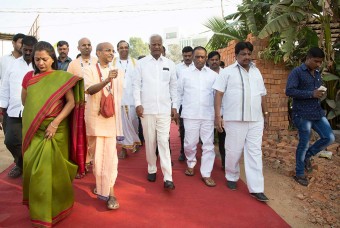 Dignitaries arrive at the starting point venue at Banjara Hills