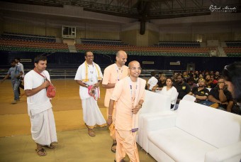 Akshaya Patra officials arrive at Gachibowli Stadium