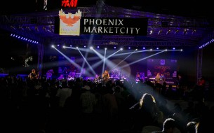 The audience couldn’t help springing to their feet to sway to the tunes