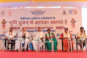 Dignitaries present at the Bhoomi Pooja of Bihar’s first kitchen in Patna