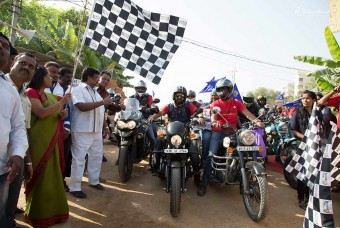 Moments before the flag off by Smt G Vijayalakshmi