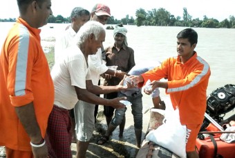 Supporting the Gorakhpur flood survivors