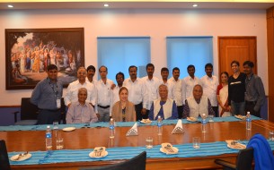 Dignitaries wearing their best smile for the customary group photo