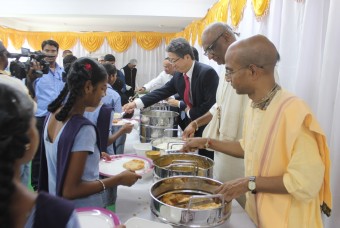 Food serving ceremony