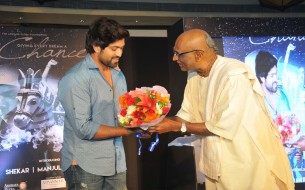 Mr. Yash, Sandalwood actor, being greeted by Shri Madhu Pandit Dasa at the event launch event for extending his support towards the initiative