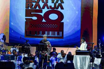 Suresh Wadkar - Indian playback singer takes the crowd back to 80’s and 90’s with his songs.